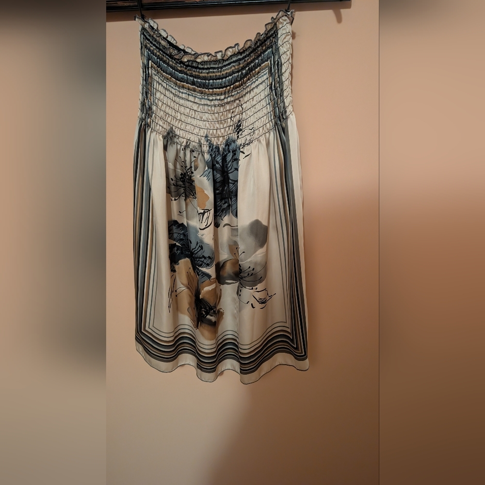 Grace Cream and Black Floral Strapless Top/Toonic